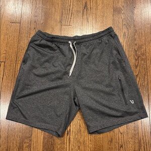 Vuori kore shorts 8” Men's charcoal Athletic Shorts unlined size XXL